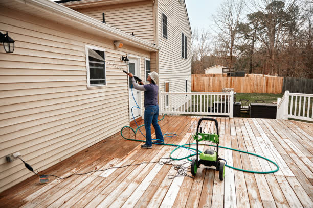 Best Commercial Building Pressure Washing  in Meadow Glade, WA