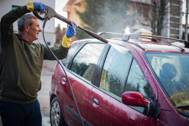Best Sidewalk Pressure Washing  in Meadow Glade, WA
